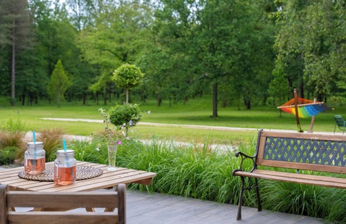Pierrefitte-sur-Sauldre Villa | Les Allées de Villemignon: Pet-Friendly Retreat Near Lake