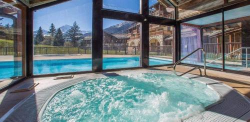 Val Cenis Apartment | Discover Les Alpages de VAL CENIS: 9.1/10 Ratings & Pool