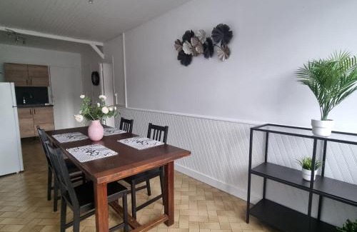 Jassat Apartment | Family-Friendly Retreat at Les Anges - Perfect for Kids