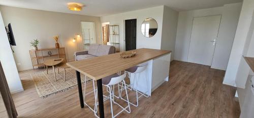 Downtown Le Havre Apartment | Experience Oceanfront Comfort at Les Apparts Kennedy