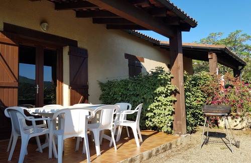 Vico House | Discover The Balcony of Chiusa: Island Retreat with Pool