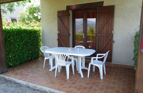 Vico House | Relaxing Oceanfront Getaway at Les Balcons de la Chiusa