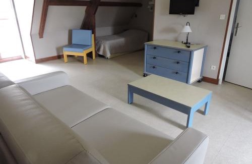 Mareuil-sur-Cher Apartment | Family-Friendly Getaway at Les Berges with Great Reviews