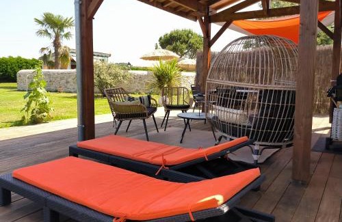 Cartelegue House | Oceanfront Escape at LES BOHEMIELLES Cottage Raphaël