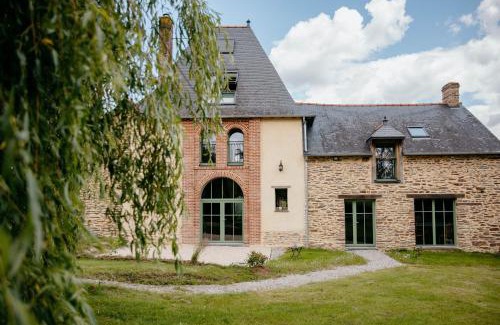 Goven House | Discover Les Bucoliques de la Noë - Family-Friendly Retreat