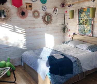 Saumane-de-Vaucluse House | Oceanfront Bliss at Les Cabanes de Vallis Clausa