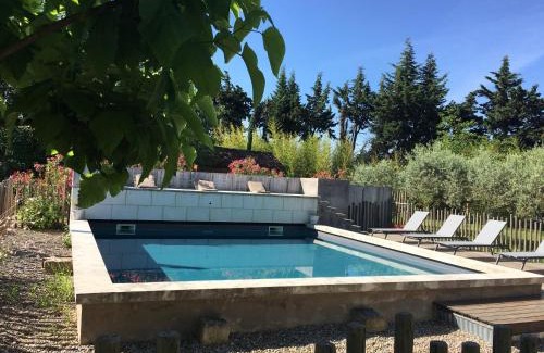 Saumane-de-Vaucluse House | Oceanfront Bliss at Les Cabanes de Vallis Clausa