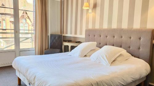 Houlgate Hotel | Oceanfront Les Cabines with Family-Friendly Amenities