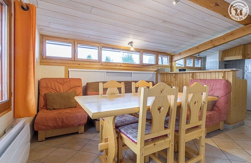 Saint-Julien-Mont-Denis House | Cozy LES Cabrettes - Family-Friendly Stay in St-Julien-Montdenis