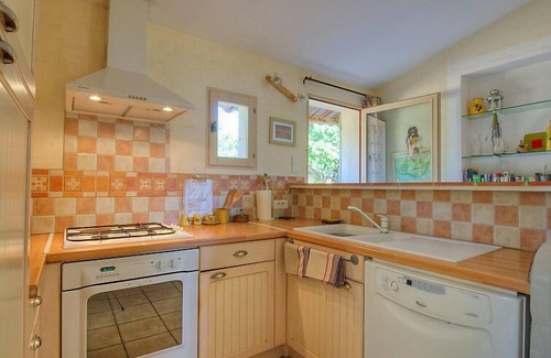 Viens House | Enjoy a Relaxing Stay at Les Cairnes by Interhome
