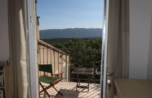 Viens House | Enjoy a Relaxing Stay at Les Cairnes by Interhome