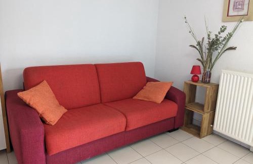 Embrun Apartment | Cozy Apartment Near Plan d'Eau - Highly Rated & Family-Friendly