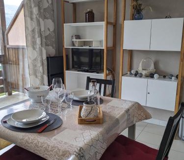 Embrun Apartment | Cozy Apartment Near Plan d'Eau - Highly Rated & Family-Friendly