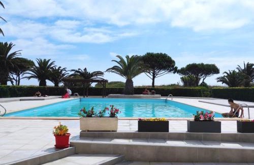Saint-Cyprien Plage Apartment | LES CAPITELLES: Beach Access, Pool & Ocean View Retreat