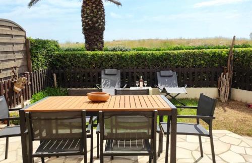 Saint-Cyprien Plage Apartment | LES CAPITELLES: Beach Access, Pool & Ocean View Retreat