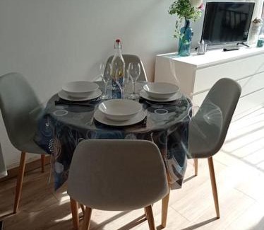Fos-sur-Mer Apartment | Family-Friendly Retreat at Appartement les Carabins