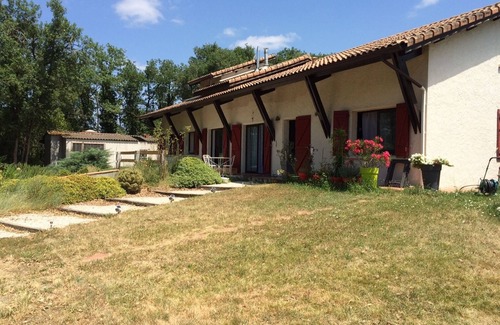 Plaisance-du-Touch House | Elegant Les Chênes Maison: Peaceful Retreat with Pool