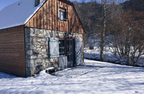 Arrens-Marsous Ski Chalet | Pet-Friendly Retreat at Les Chalets d'Arrens: 9/10 Rated