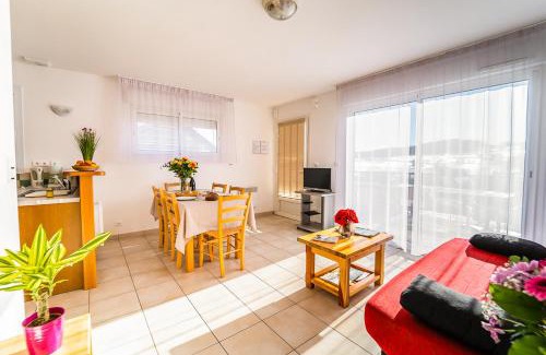 Chauchailles House | Pet-Friendly Retreat at Les Chalets de la Vallée du Bés