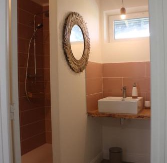 Le Liege Bed & Breakfast | Inviting Stay at Les Chambres d'Emma with Family-Friendly Amenities