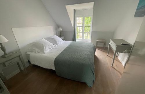 Pernes-les-Boulogne Bed & Breakfast | Discover Les Chambres de Souverain Moulin - Rated 9.4/10