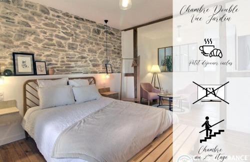 Pleyben Bed & Breakfast | Oceanfront Escape at Les Chambres D'Hespéris - Guest Rated 9.8