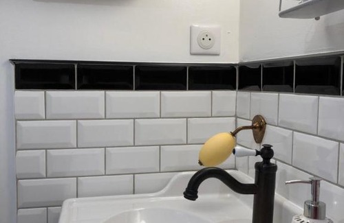 Montesquieu Bed & Breakfast | Top-Rated Stay at Les Chambres de Filou with Pool & Breakfast