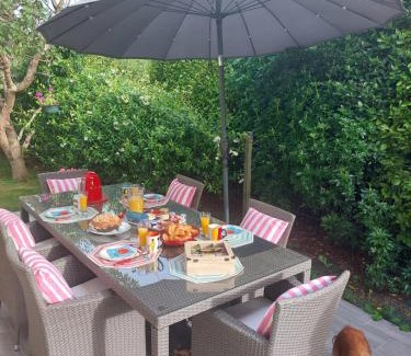 Saint-Ave Bed & Breakfast | Indulge at Les Chambres de Fontenon with Spa & Hot Tub