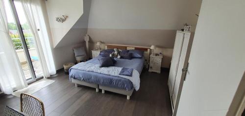 Saint-Ave Bed & Breakfast | Indulge at Les Chambres de Fontenon with Spa & Hot Tub