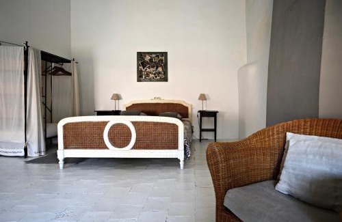 Lezignan-Corbieres House | Oceanfront Retreat at Les chambres de la Villa EUGÉNIE