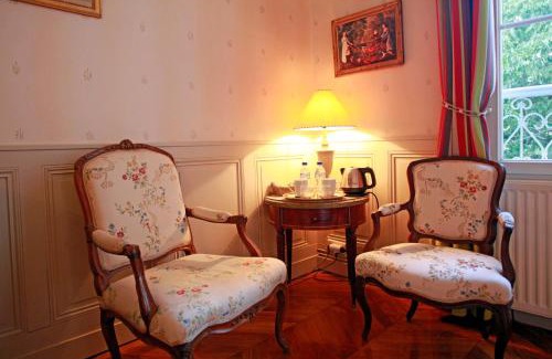 Angers Bed & Breakfast | Inviting Stay at Les Chambres de Mathilde - Family Friendly