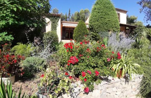 Rocbaron House | Discover Les Chambres de Rocbaron: Oceanfront Retreat