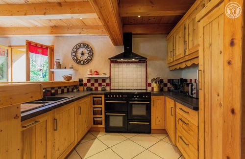 Marthod House | Enjoy Family-Friendly Comfort at Les Champerons - Marthod