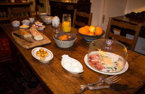 Saint-Leger-la-Montagne Hotel | Unforgettable Getaway at Les Chenes - Pet Friendly & 10/10 Rated