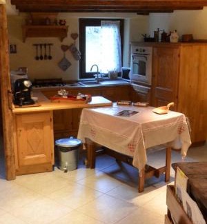 Grand Haury Apartment | Experience Family-Friendly Comfort at Les Chevreuils