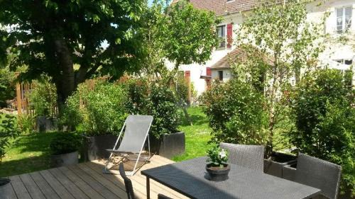 Vigny House | Exceptional Family Stay at Les Co Gîte - Rated 9.8/10