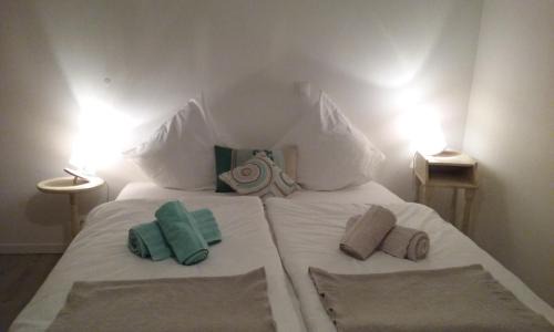 Breuschwickersheim Apartment | Discover Les coeurs de Cachemire: Oceanfront Bliss Awaits