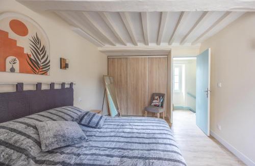 Arromanches-les-Bains House | Escape to Les Colibris: 4-Star Family & Pet-Friendly Stay