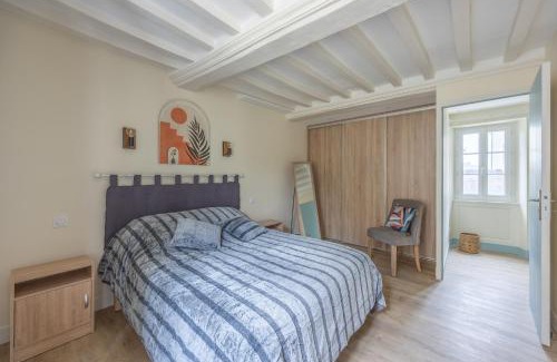 Arromanches-les-Bains House | Escape to Les Colibris: 4-Star Family & Pet-Friendly Stay