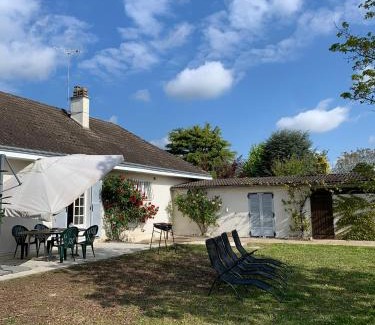 Chailles House | Beautiful Les Cormiers: Oceanfront Stay with Great Reviews