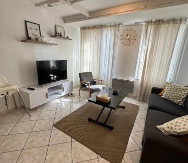 Saint-Pierre - Rene II - Bonsecours Apartment | Relax at Les Cosy De Nancy - Family-Friendly Retreat
