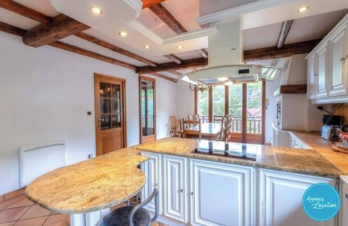 Menthon-Saint-Bernard Villa | Exceptional Les Coteaux Family House with Lake View & Pool