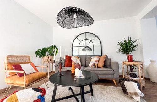 Castanet-Tolosan House | Discover Le Charme des Tolosans: Family & Pet Friendly Stay