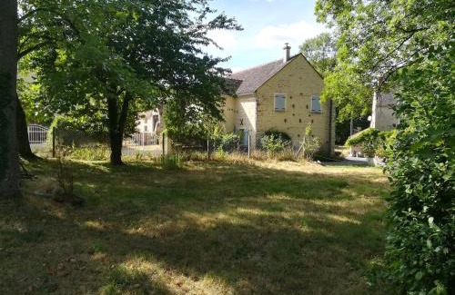 Augerville-la-Riviere House | Experience Les Coucous: Pet-Friendly and Family-Oriented Stay