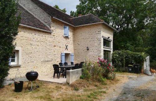 Augerville-la-Riviere House | Experience Les Coucous: Pet-Friendly and Family-Oriented Stay