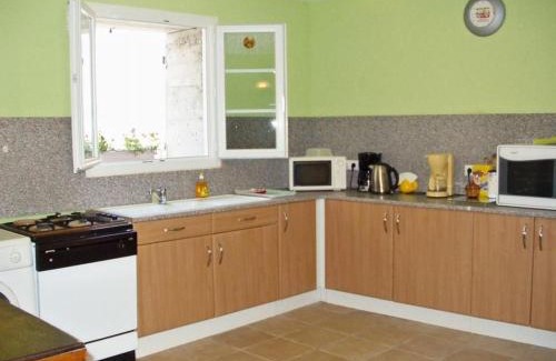 Augerville-la-Riviere House | Experience Les Coucous: Pet-Friendly and Family-Oriented Stay
