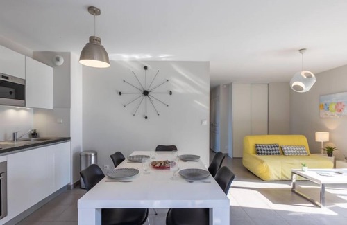 Rotheneuf-Le Pont Apartment | Oceanfront Getaway at Les Cyprès by Interhome
