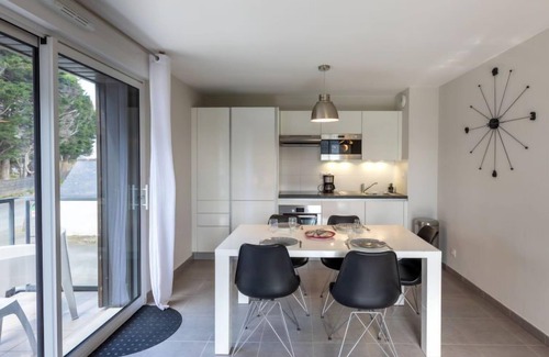 Rotheneuf-Le Pont Apartment | Oceanfront Getaway at Les Cyprès by Interhome