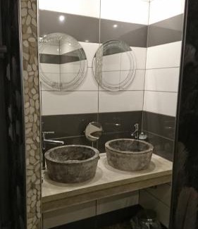 Saint-Romain-de-Jalionas Apartment | Family-Friendly Retreat at Les Dauphins with High Ratings