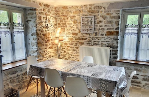 Ploeren Bed & Breakfast | Family-Friendly Retreat at Les Demeures de Kerbosser